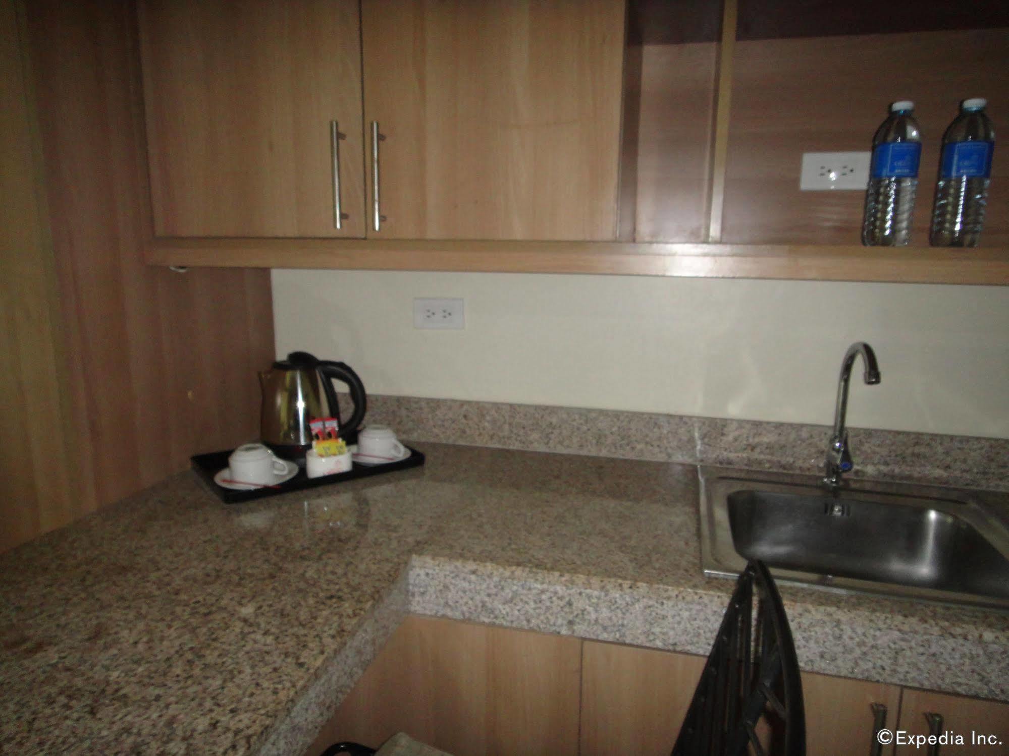 City Suites Ramos Tower Cebu Kültér fotó